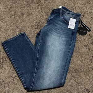 NWT Articles of Society Mid Rise Straight Super Soft Jeans-Sz 26-Color:Finsbury